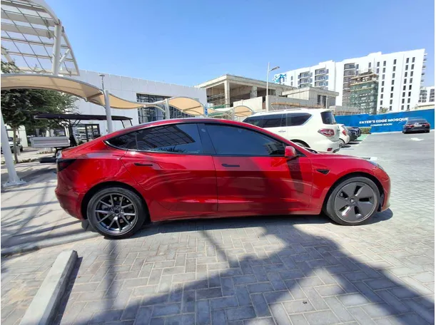 Car image 8