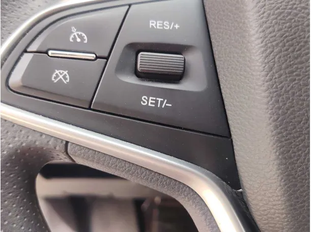 Car image 38