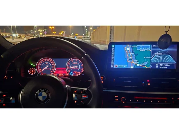 Car image 24