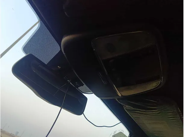 Car image 34