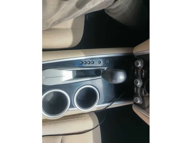 Car image 28