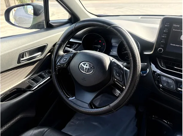 Car image 21