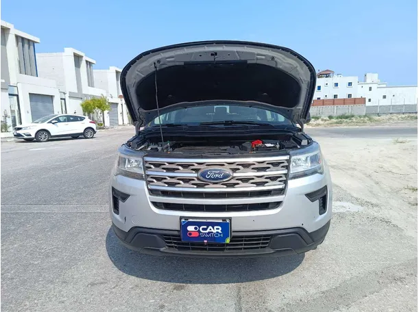 Car image 35