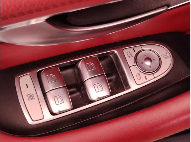 Car image 31