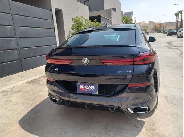 Car image 6