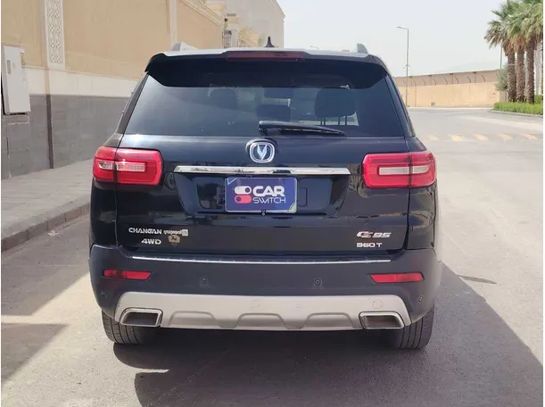 Car image 6