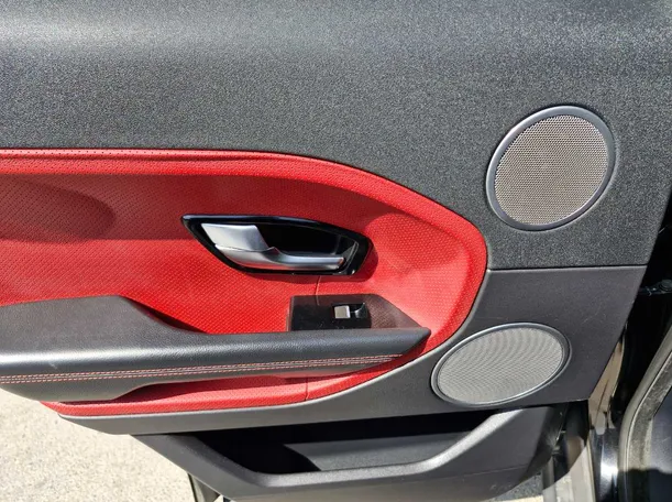 Car image 24
