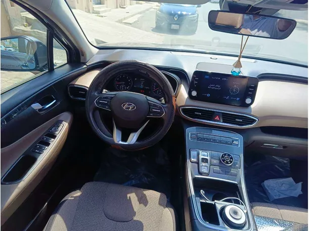 Car image 20