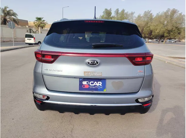 Car image 6