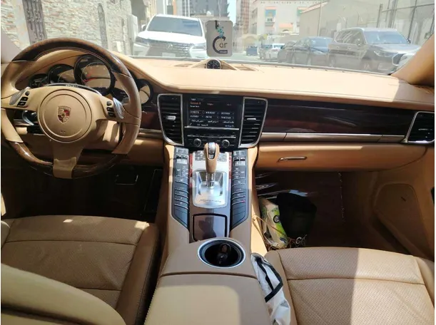 Car image 21