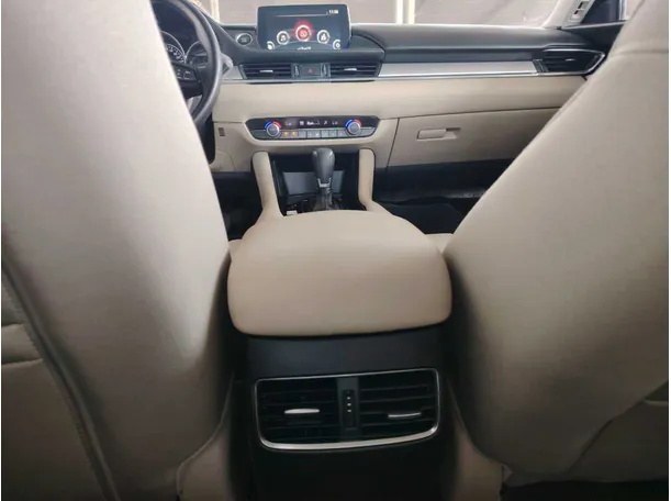 Car image 25