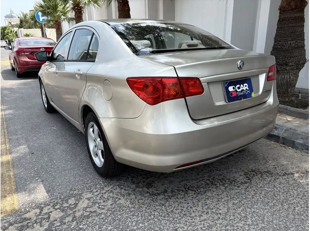 Car image 7