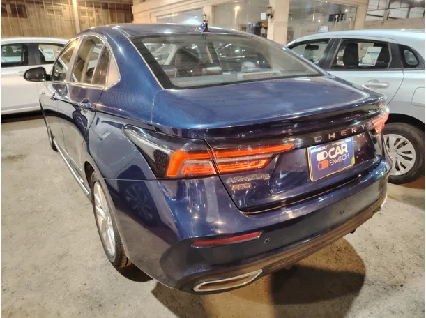 Car image 7