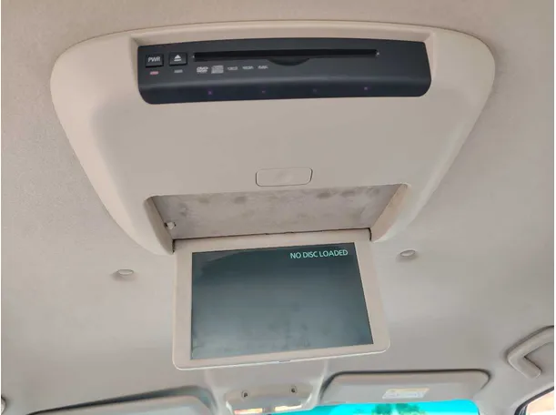 Car image 29