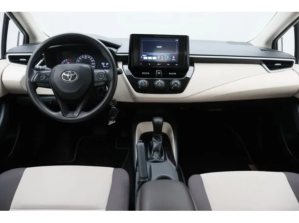 Car image 14