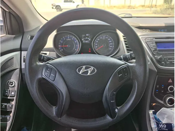 Car image 15