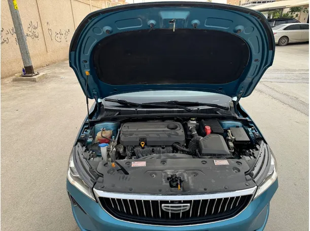 Car image 24