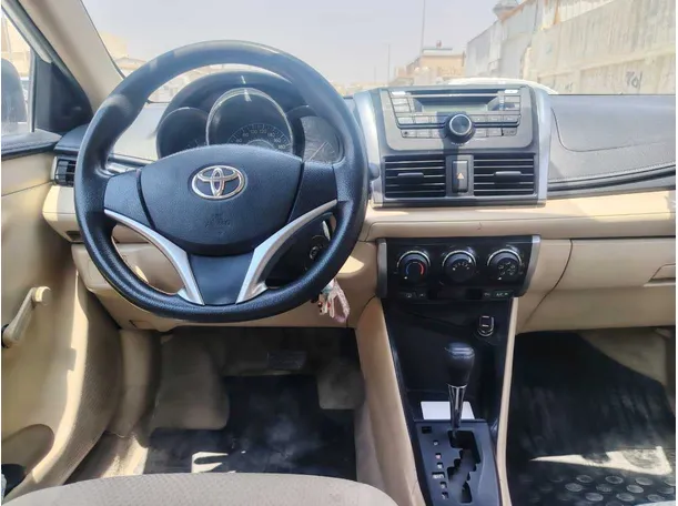 Car image 21