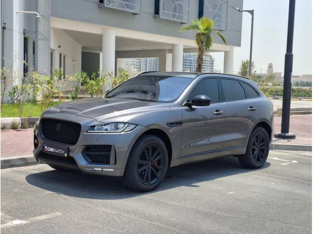 2017 جاكوار F-Pace في دبي