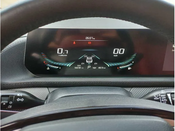 Car image 19
