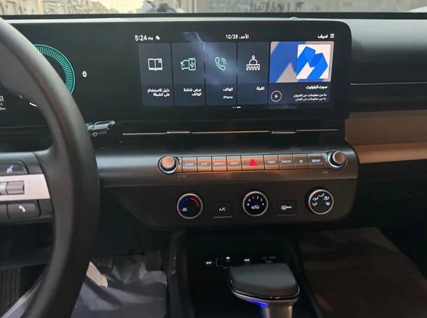 Car image 14