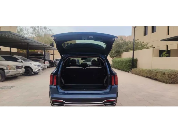 Car image 22