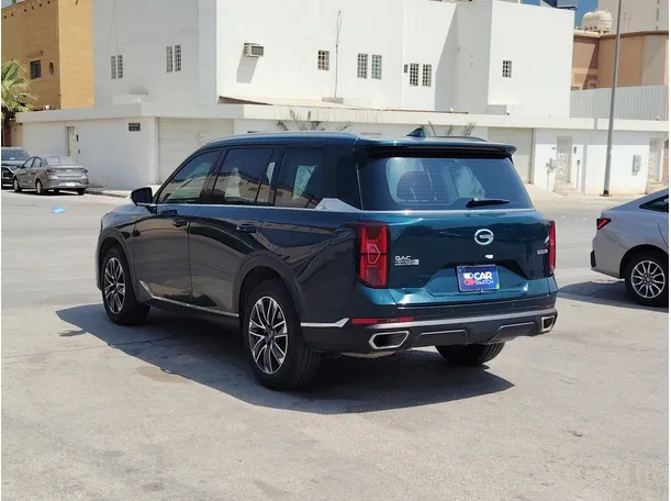 Car image 7