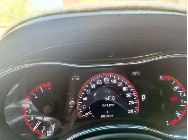 Car image 26