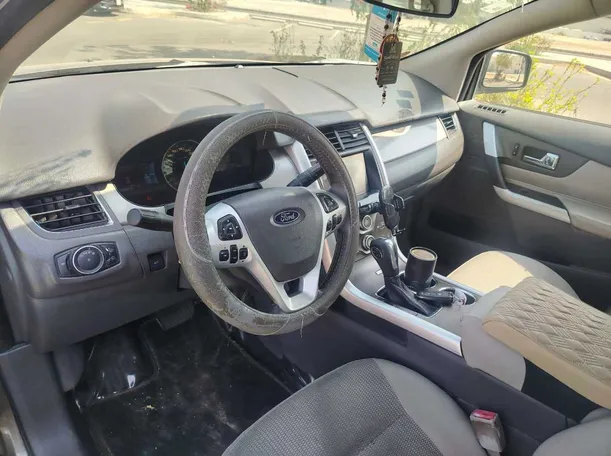 Car image 13