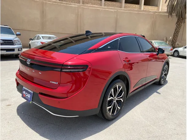 Car image 5