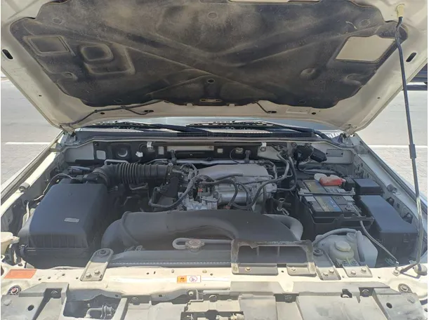 Car image 21
