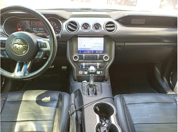 Car image 16