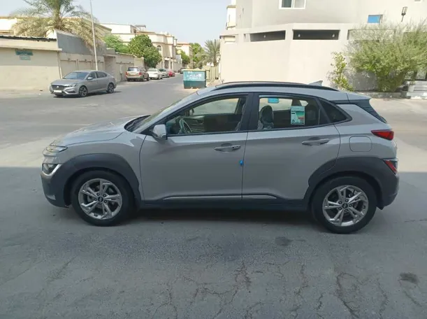 Car image 8