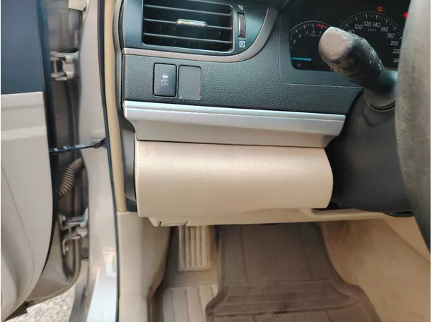 Car image 35