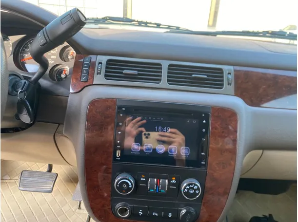Car image 16