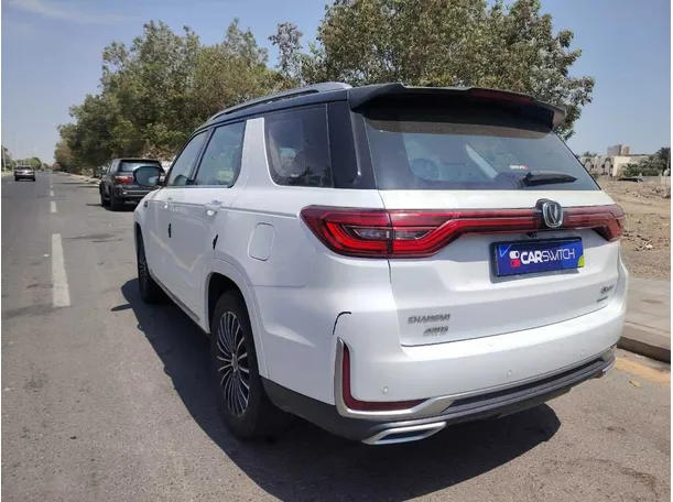 Car image 7