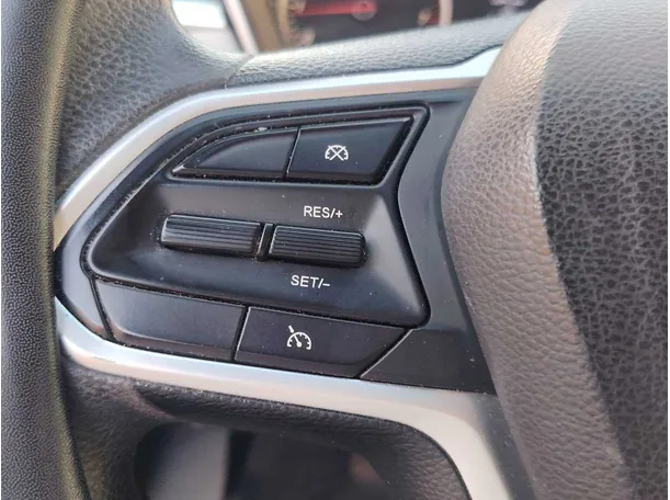 Car image 35