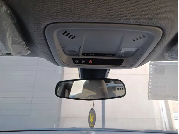 Car image 23
