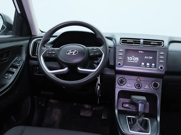 Car image 15