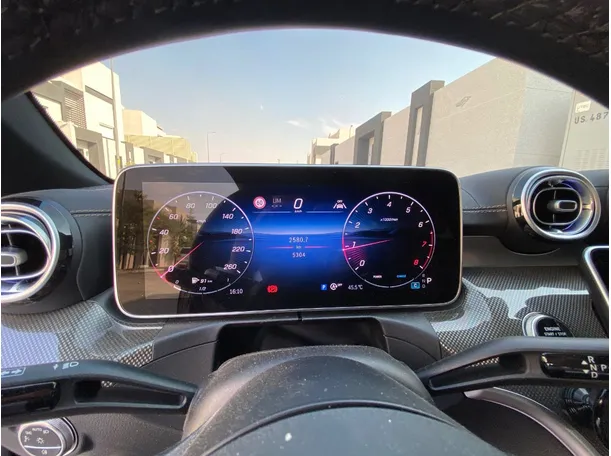 Car image 16