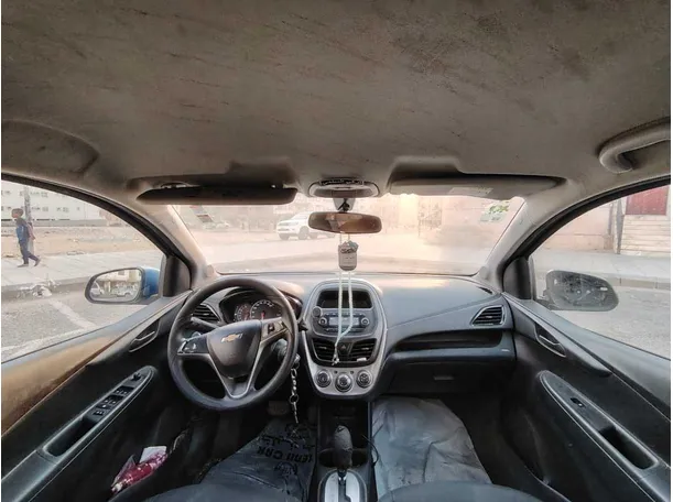 Car image 17