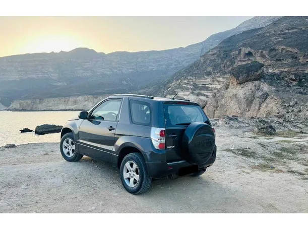 Car image 7