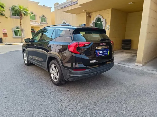 Car image 7