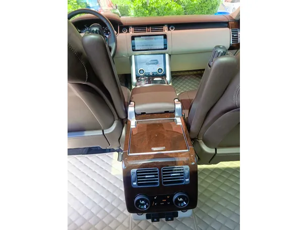Car image 43