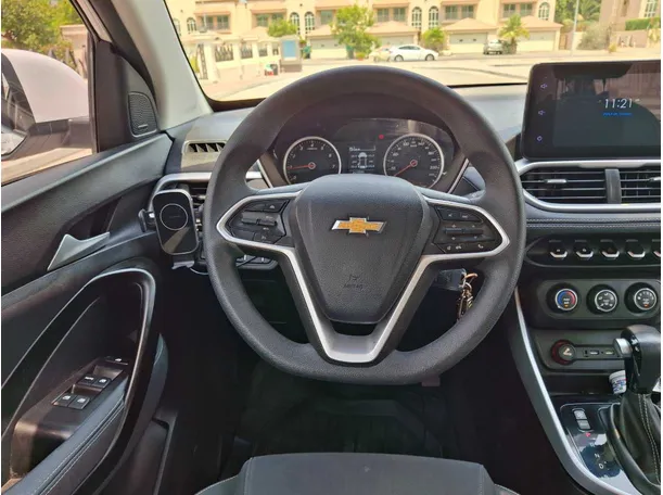 Car image 17