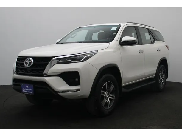 2022 Toyota Fortuner in Dubai