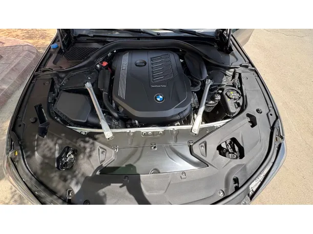 Car image 27