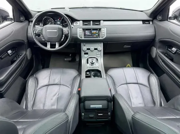 Car image 19
