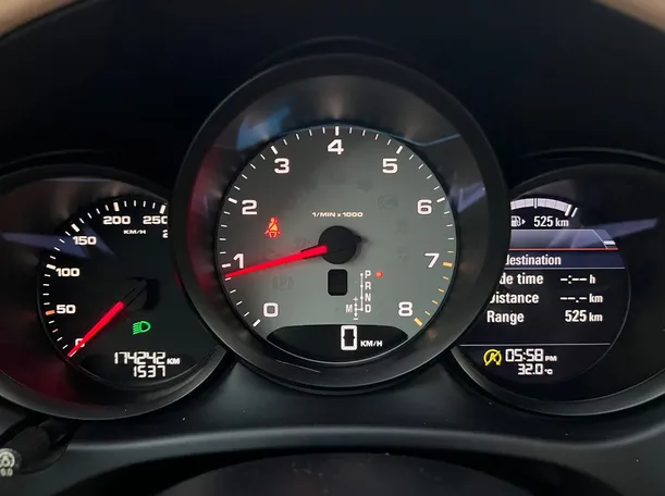 Car image 21