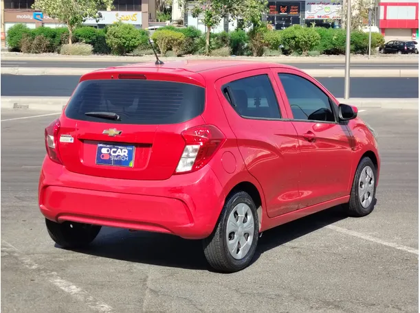 Car image 5